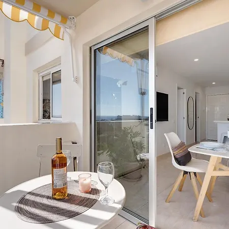 Apto Svezda El Dorado Арона